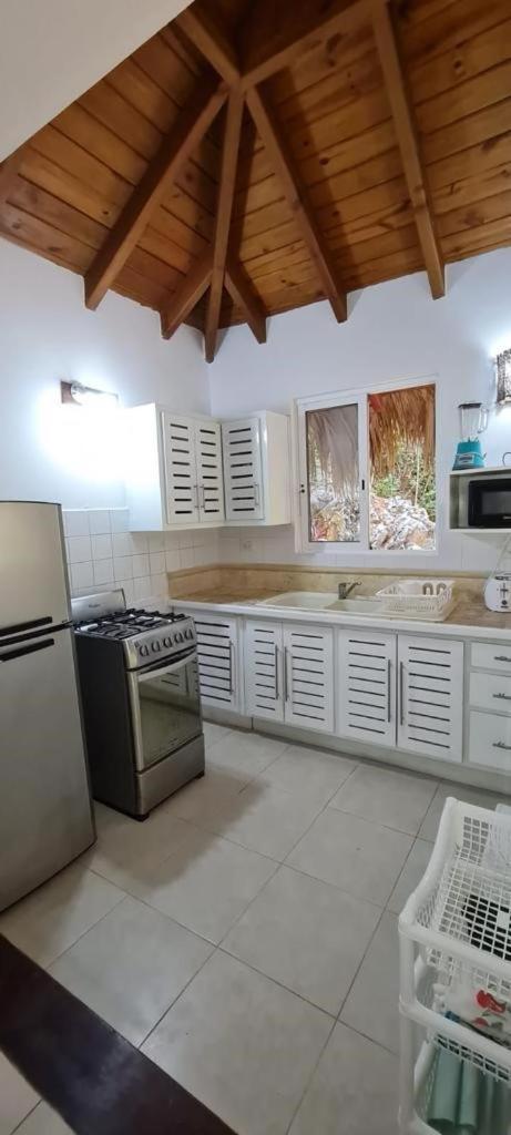 Chalet Tropical Au Coeur De Las Terrenas Extérieur photo